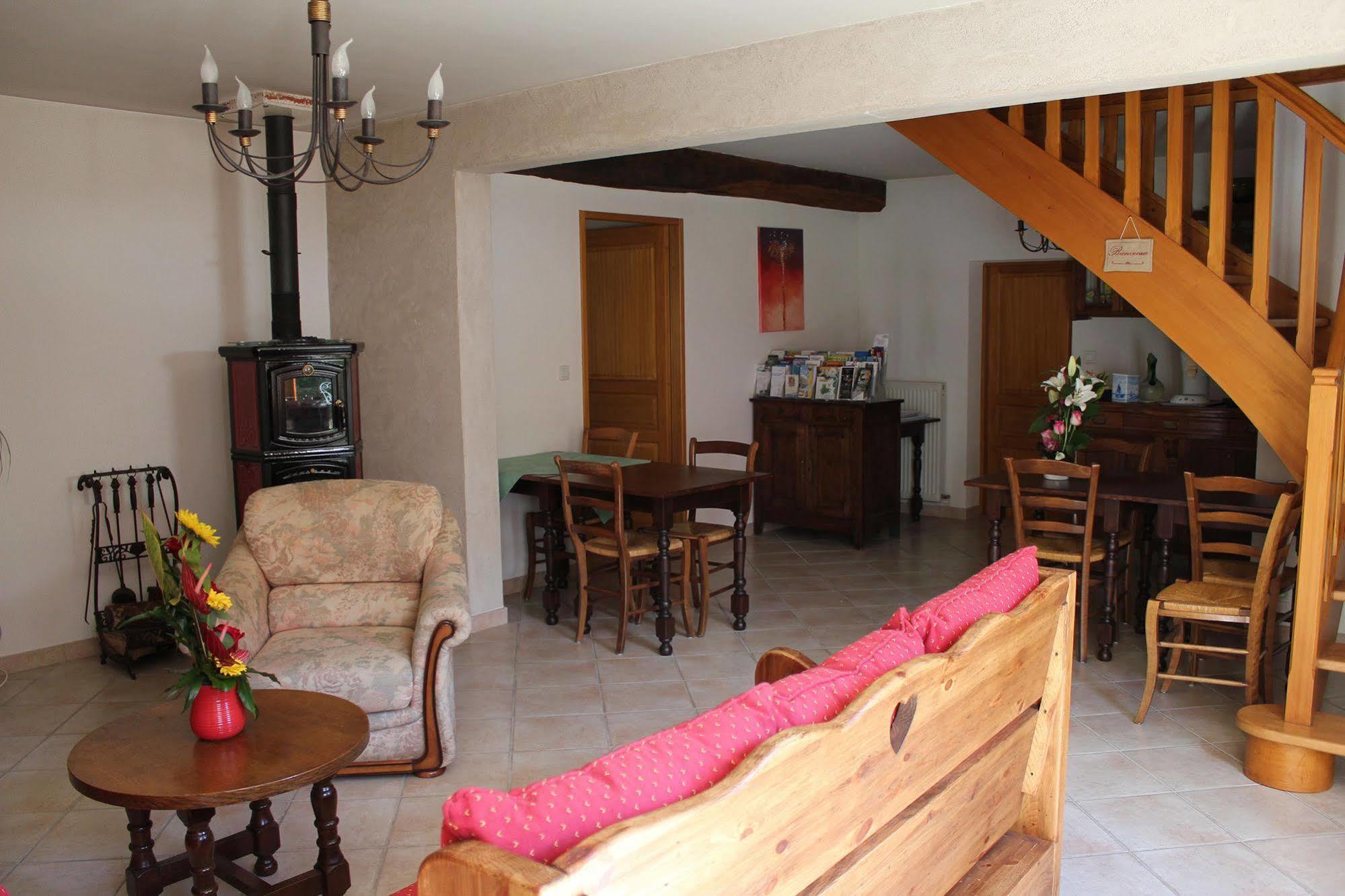 Le Lavoir Bed and Breakfast Peintre Esterno foto